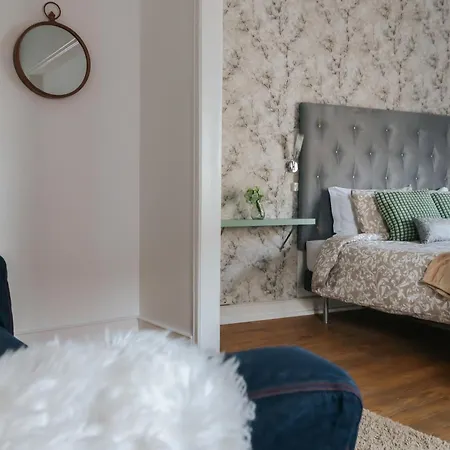 Aquilla Family 302 ホームステイ