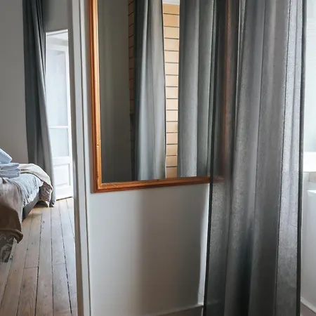 Quarto em Acomodações Particulares Aquilla Family 302 *