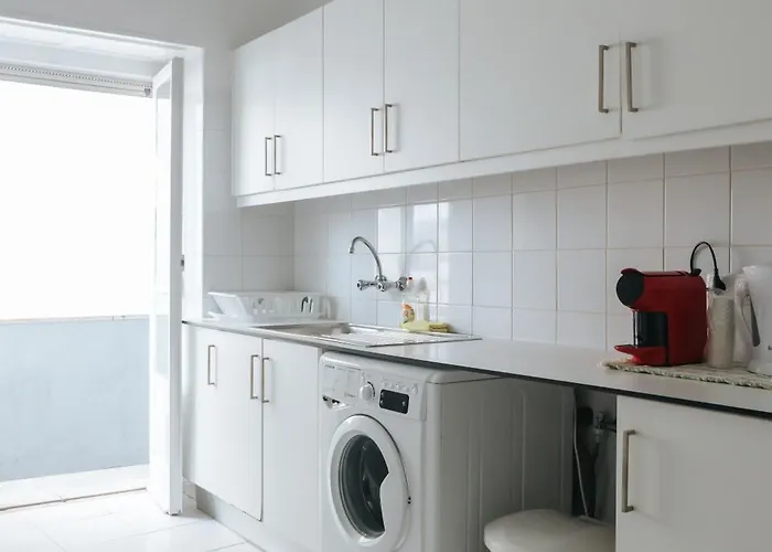 Aquilla Family 302 Проживання в сім'ї Лісабон