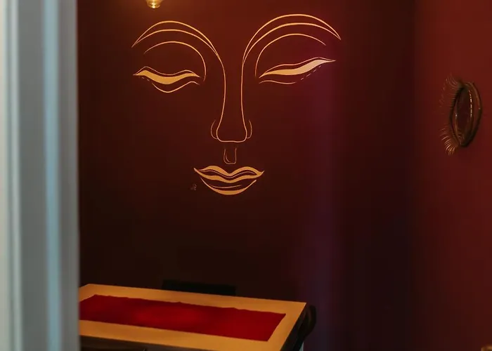 Проживання в сім'ї Aquilla Family 302 *