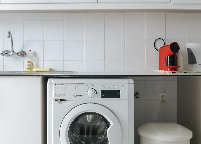 Aquilla Family 302 * Лісабон