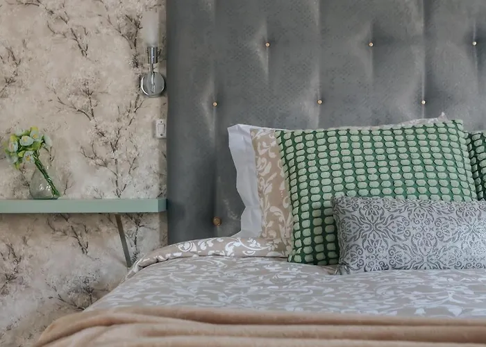 Проживання в сім'ї Aquilla Family 302 Лісабон